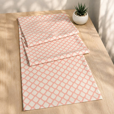 Camino de mesa Golden Bloom: Pink Honeycomb - imagen 1