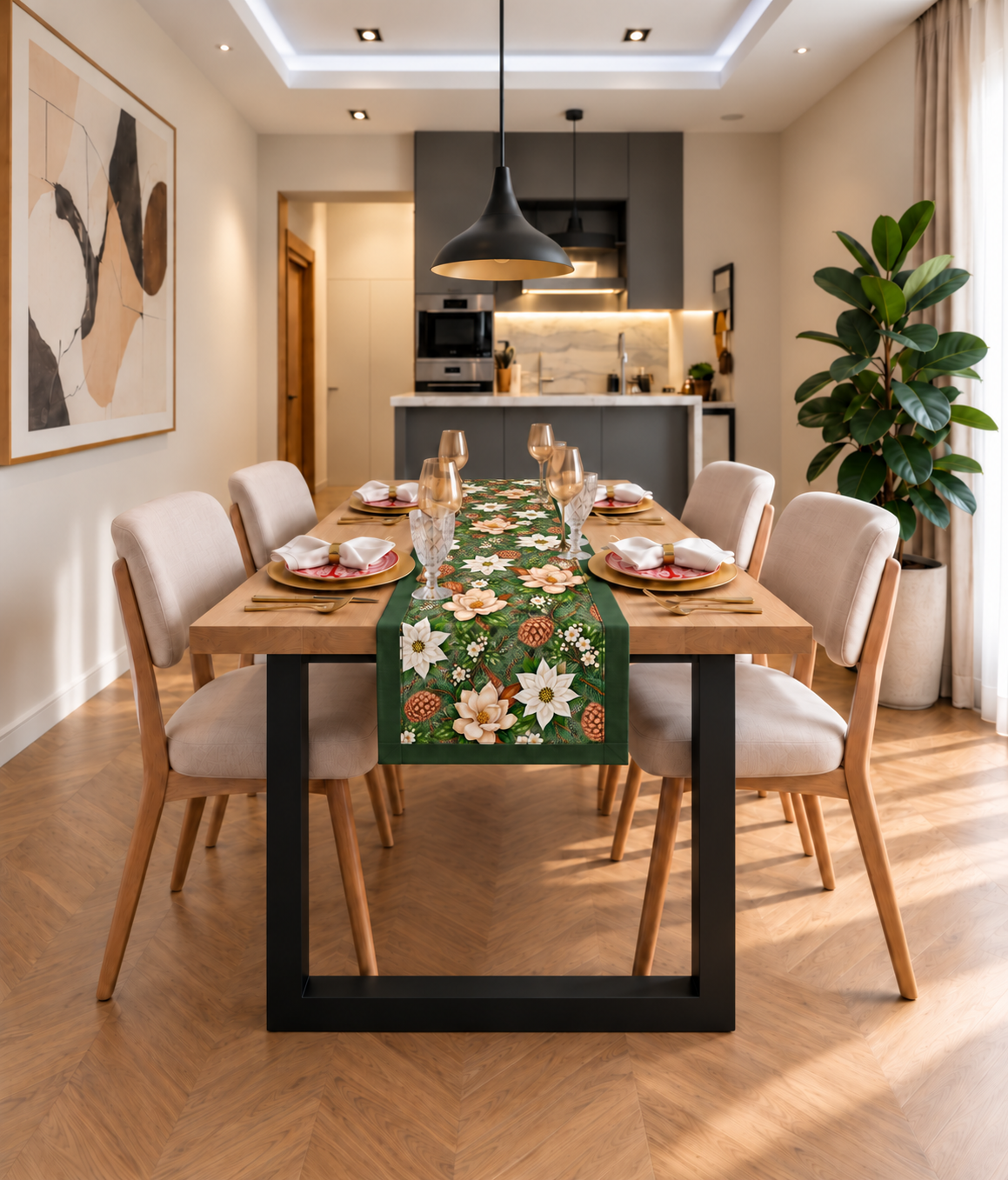 Estampado Manor Garden con flores marfil, piñas de pino y ramas verdes navideñas
